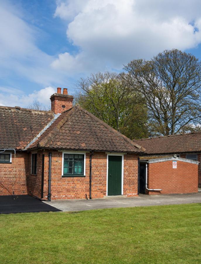 The Stable Suite At York Racecourse Luaran gambar