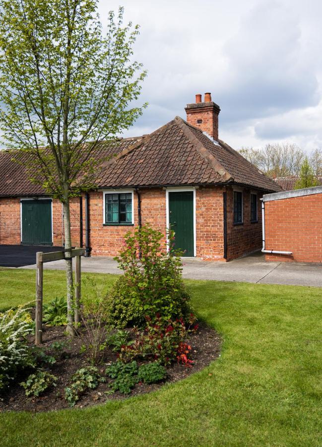 The Stable Suite At York Racecourse Luaran gambar