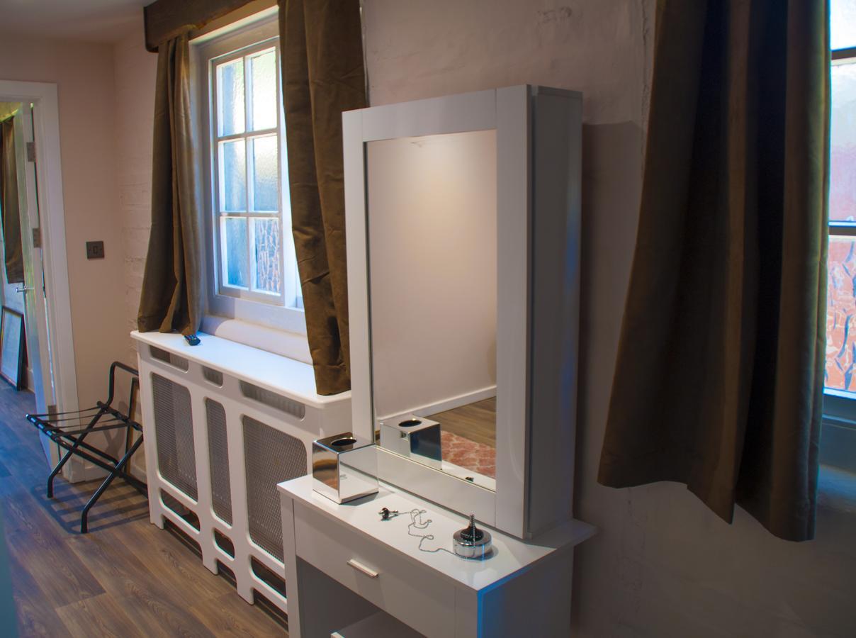 The Stable Suite At York Racecourse Luaran gambar